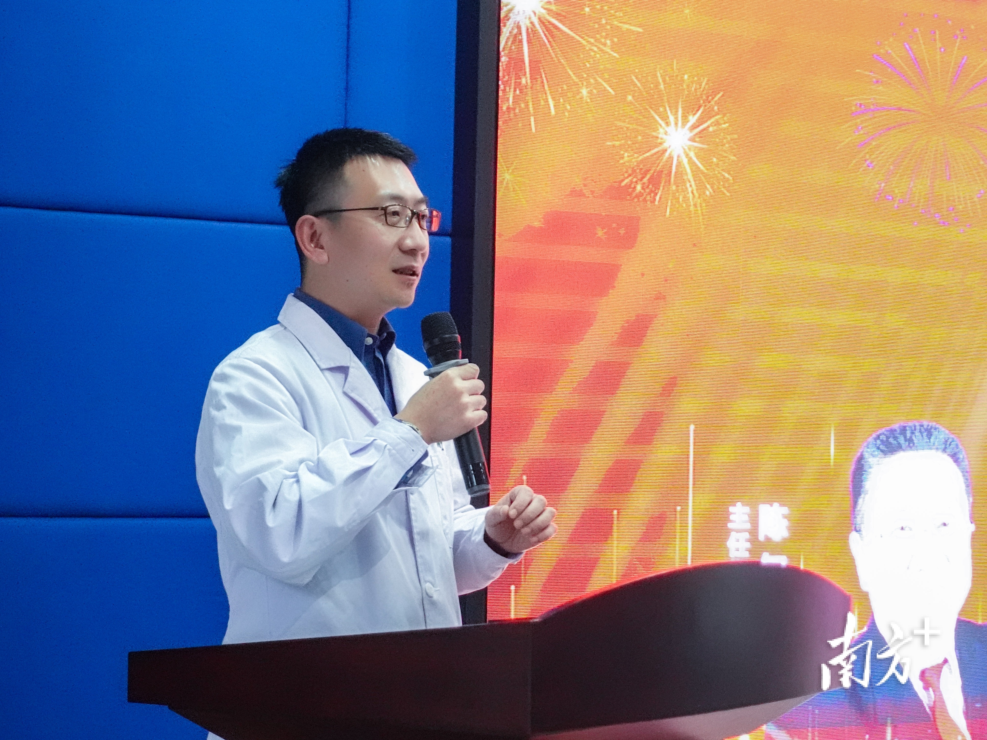 中山市人民医院与中山积水潭骨科医院签约合作。 南方+ 卢子衡 拍摄