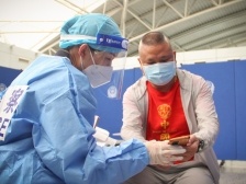 坚守 为更多的团圆