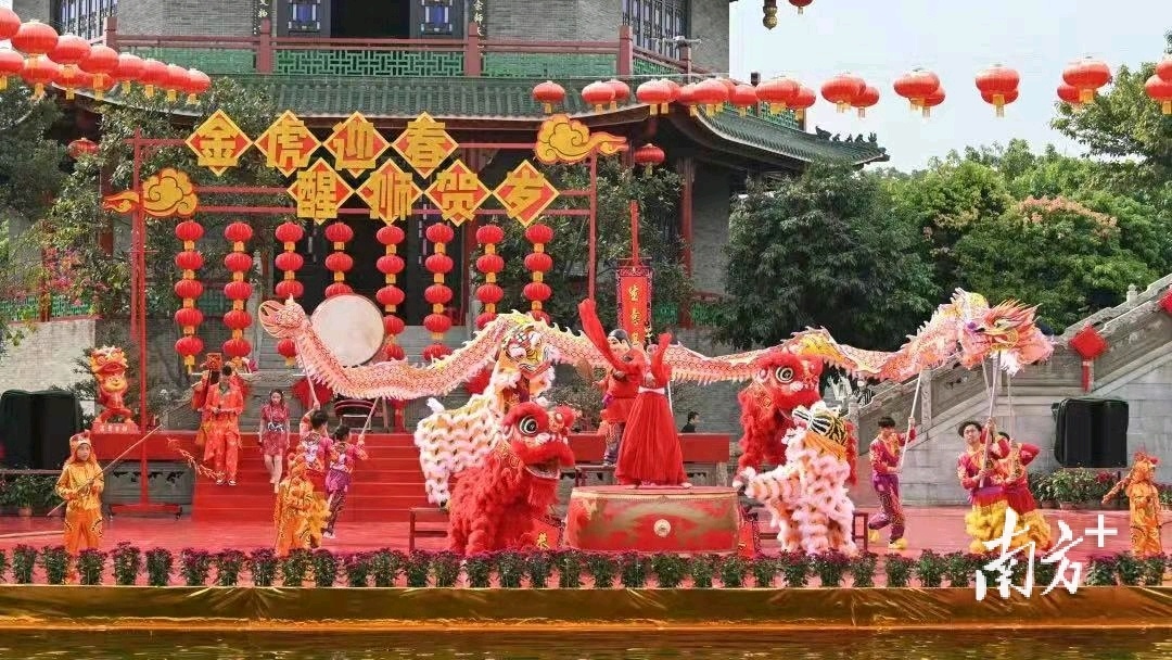    南方+ 吴伟洪 拍摄