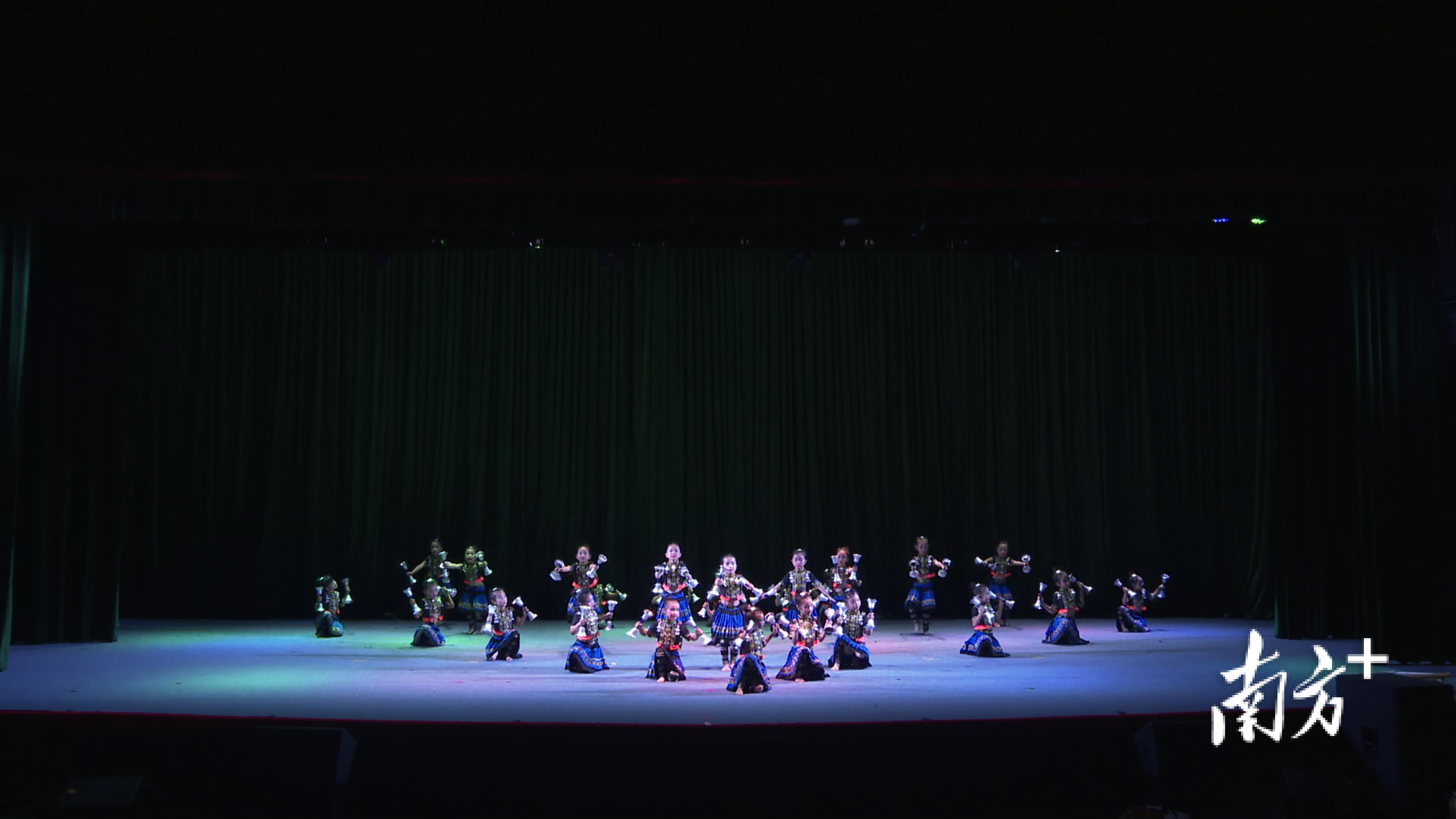 禅城区聚锦小学原创舞蹈《水灵铃》 禅城区聚锦小学原创舞蹈《水灵铃》