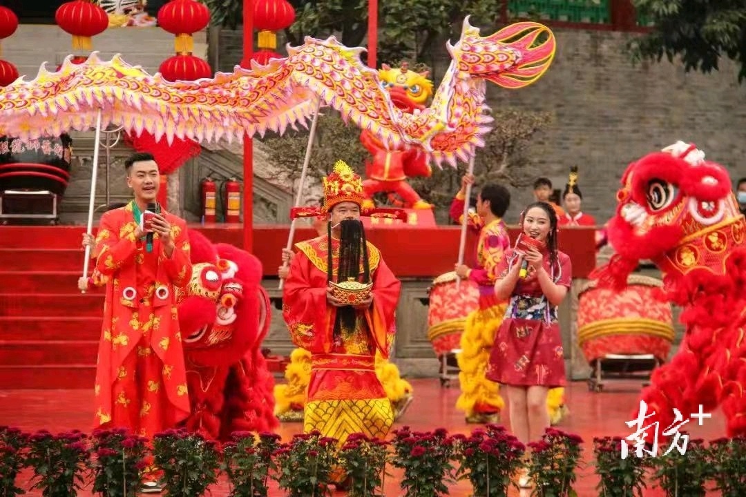    南方+ 吴伟洪 拍摄