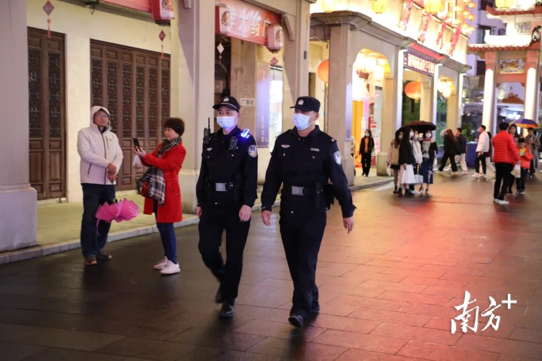    南方+ 陈树洁 拍摄