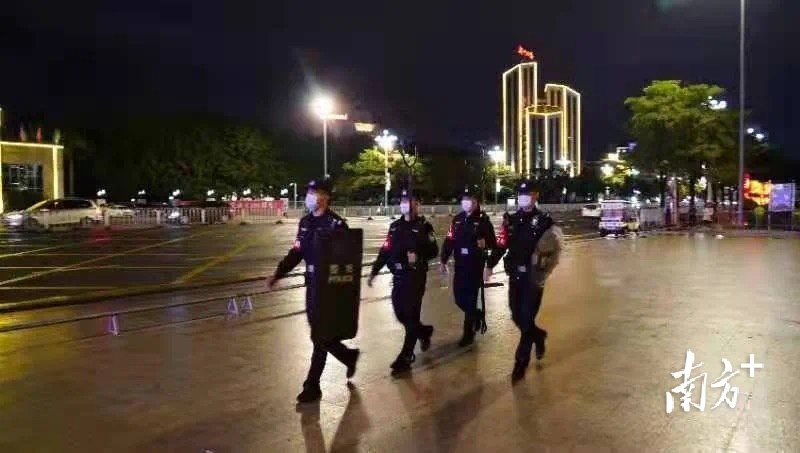    南方+ 陈树洁 拍摄