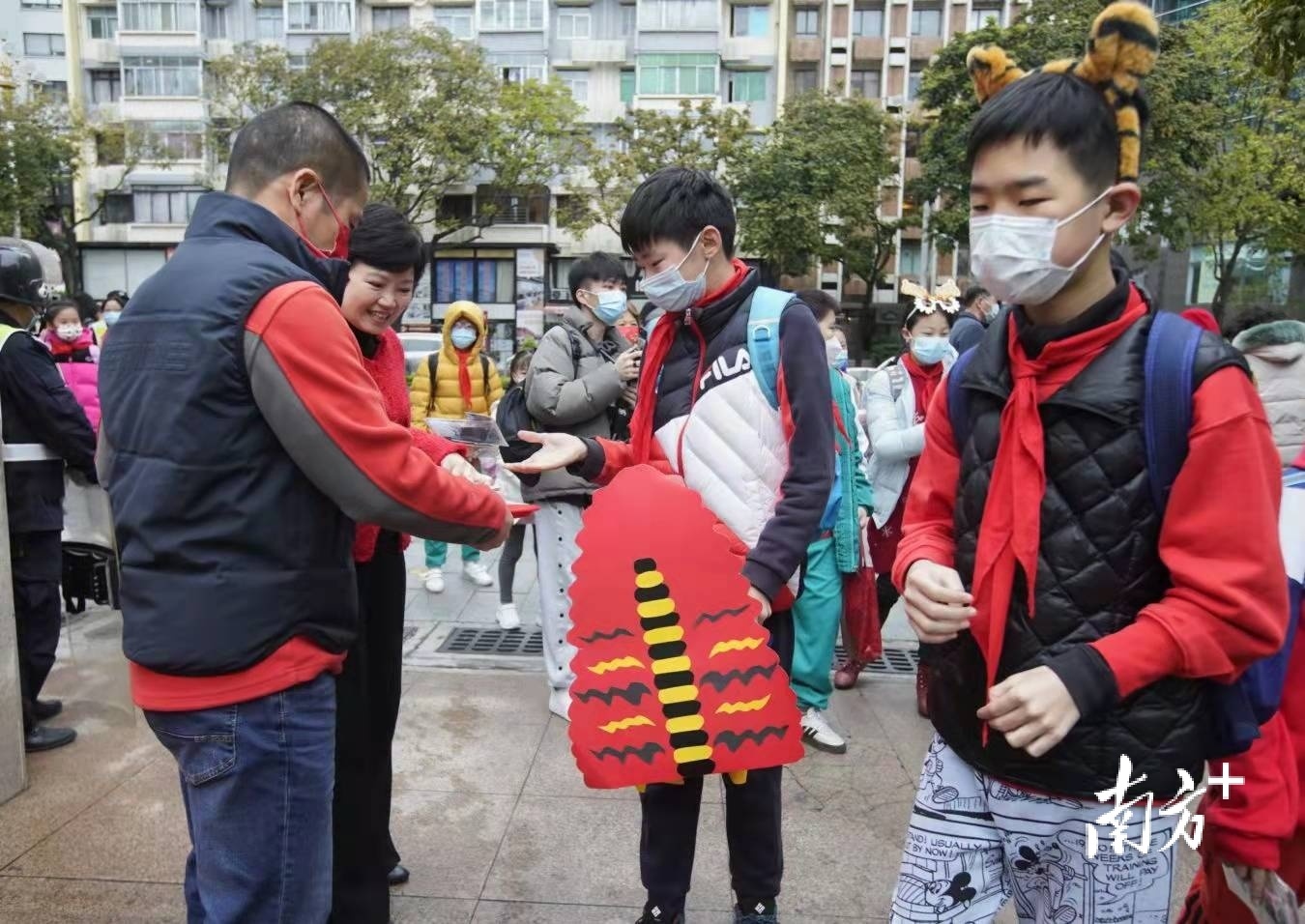 南方+ 李细华 张冠军 拍摄