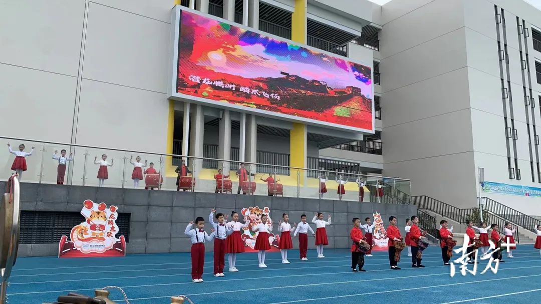 松山湖北区学校的开学典礼。