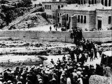 “众星何灿烂，北斗住延安”——七大代表奔赴延安的艰辛历程