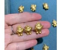 墩墩+容融3200元？除了黄牛连周大生都想蹭冰墩墩赚钱