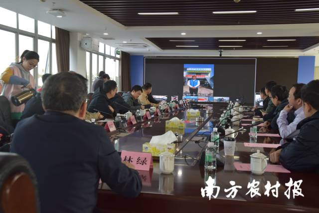 現(xiàn)場連線各市縣“輕騎兵”小分隊