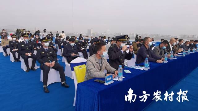 02  南方農(nóng)村報(bào) 高匯豐 拍攝