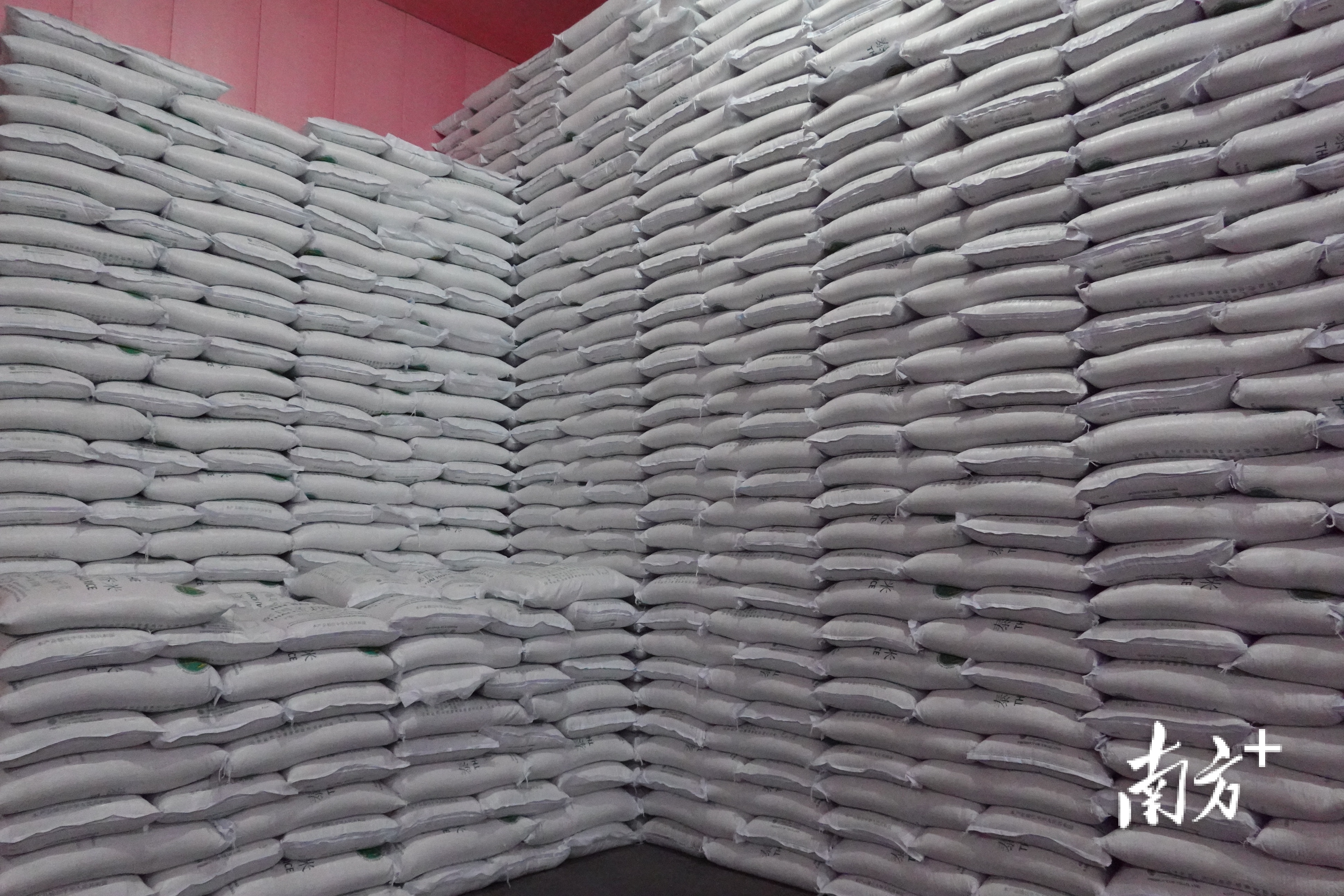 虎门生活必需品供应充足。