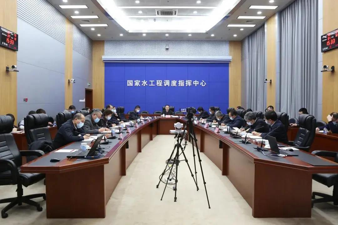 ▲水利部召开珠江压咸补淡保供水专题视频会商会，保障东莞等城市安全供水。