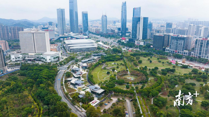 会展西中心绿地公园配套设施修葺一新。 受访者供图