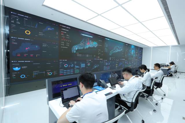 图为广东数字政府建设运营中心数据大屏.