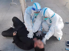 财务科梁淑玲，你穿着防护服救人的样子真飒！