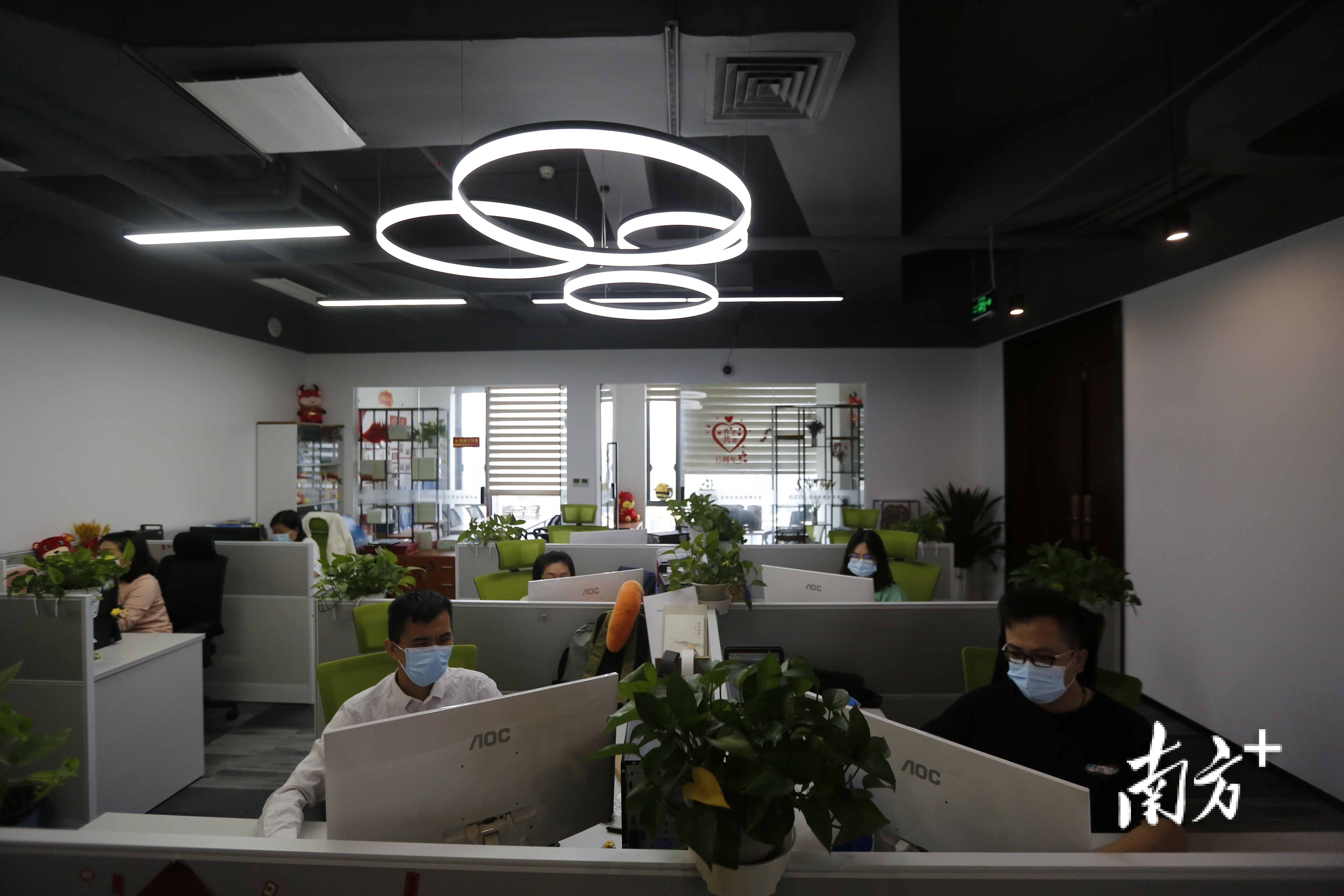 前海国际金融城正常运转。 前海国际金融城正常运转。