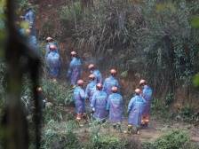 3月23日东航空难搜救纪实：在雨水、泥泞中持续搜寻