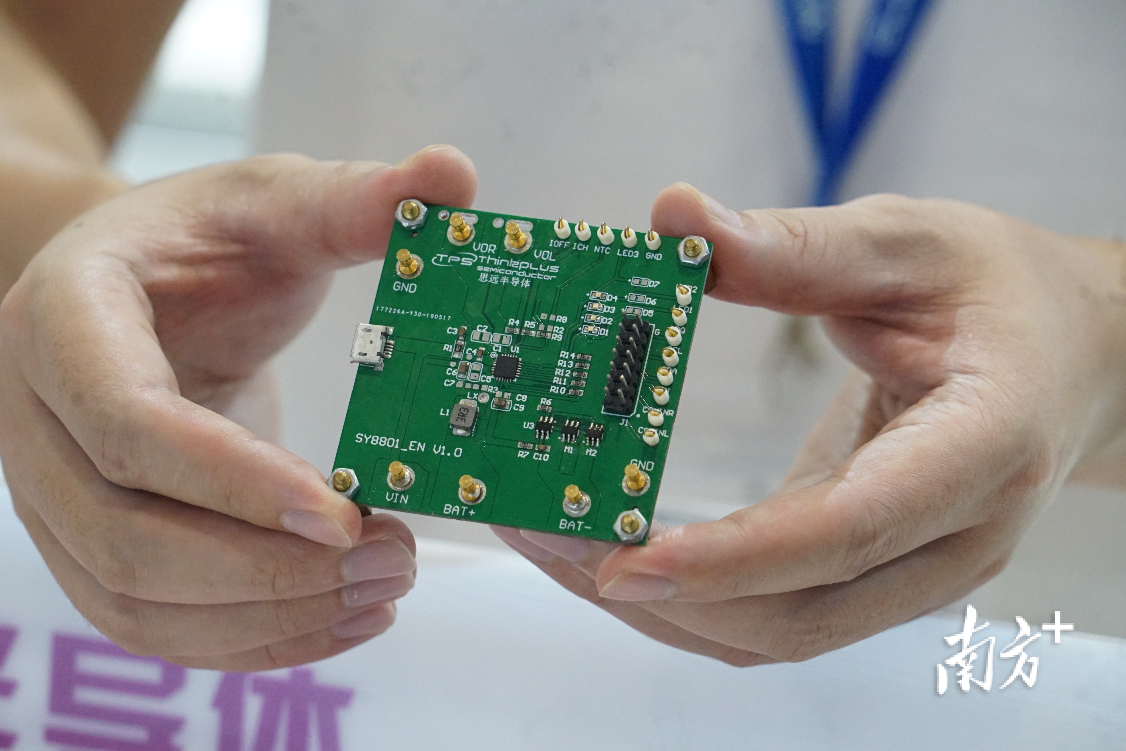 在芯片技术储备与创新研发上,欧美国家拥有绝对的统治力。 在芯片技术储备与创新研发上,欧美国家拥有绝对的统治力。