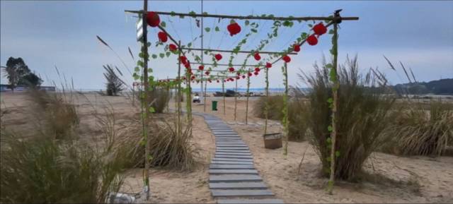 美丽的笑口滩石径路。