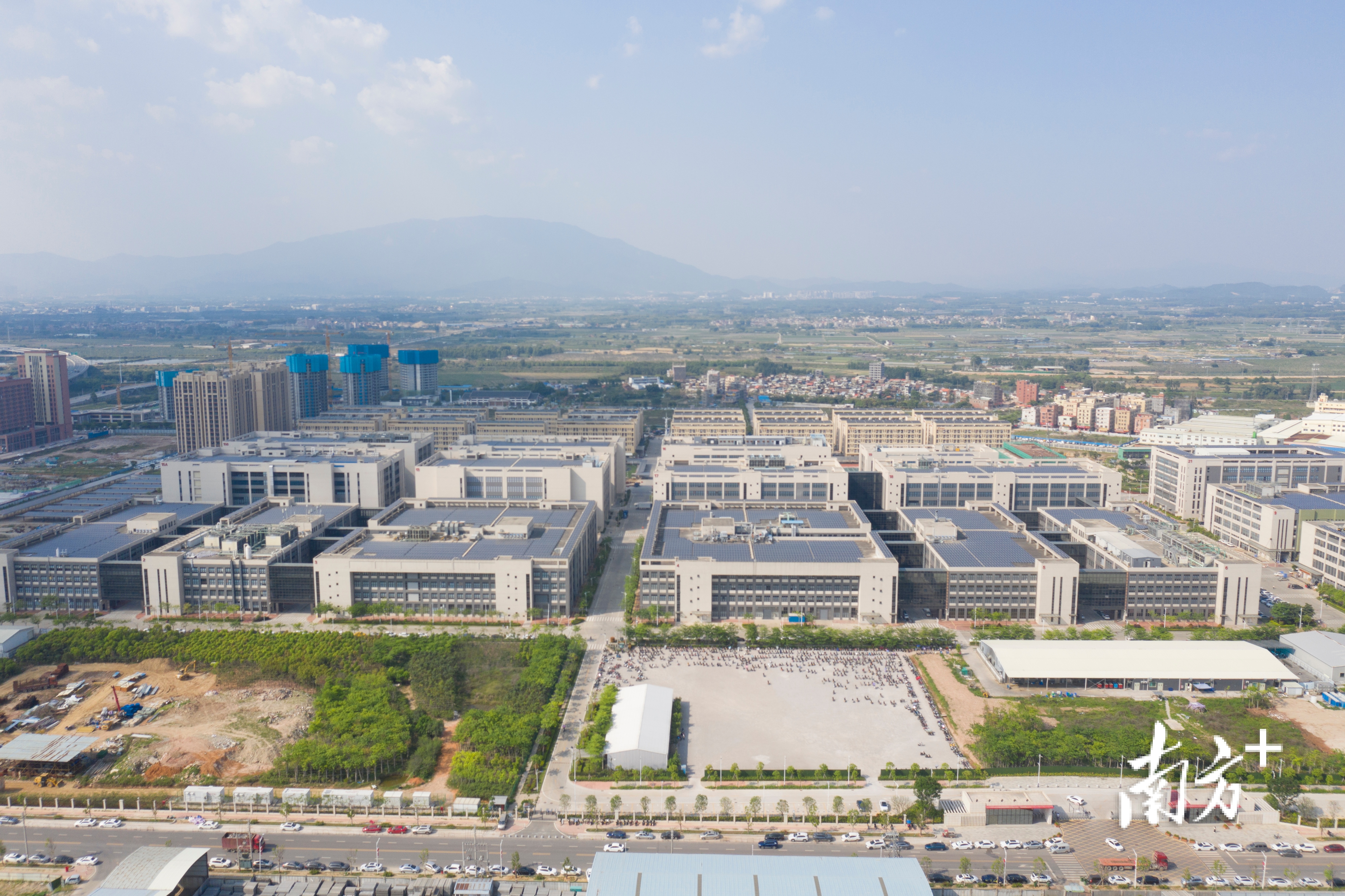 南方+ 王昌辉 拍摄