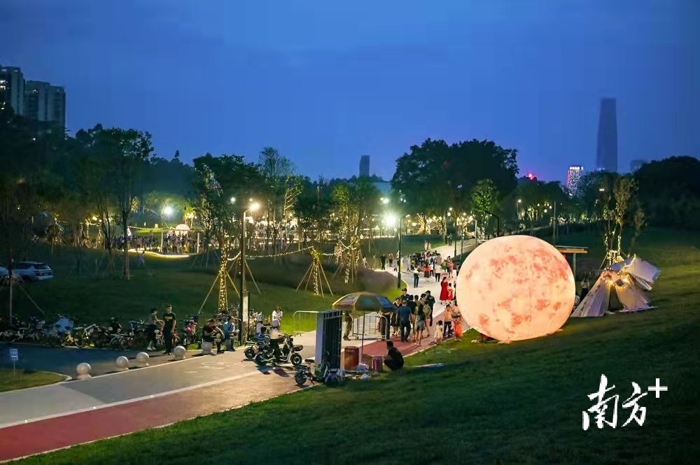 无  南方+ 刘远忠 拍摄