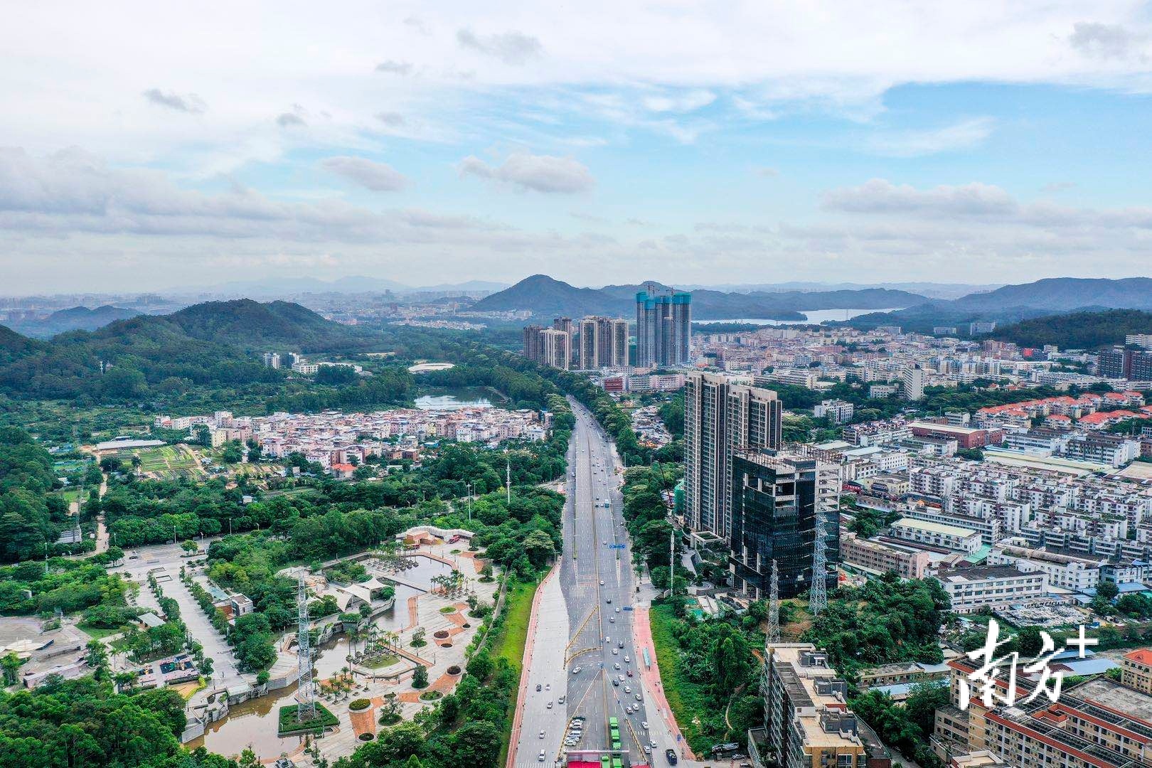 无  南方+ 刘远忠 拍摄