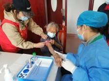 珠海斗门送“苗”上门，已有13名百岁老人接种