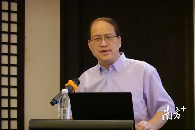 南京大学长江产业经济研究院院长、教授刘志彪。