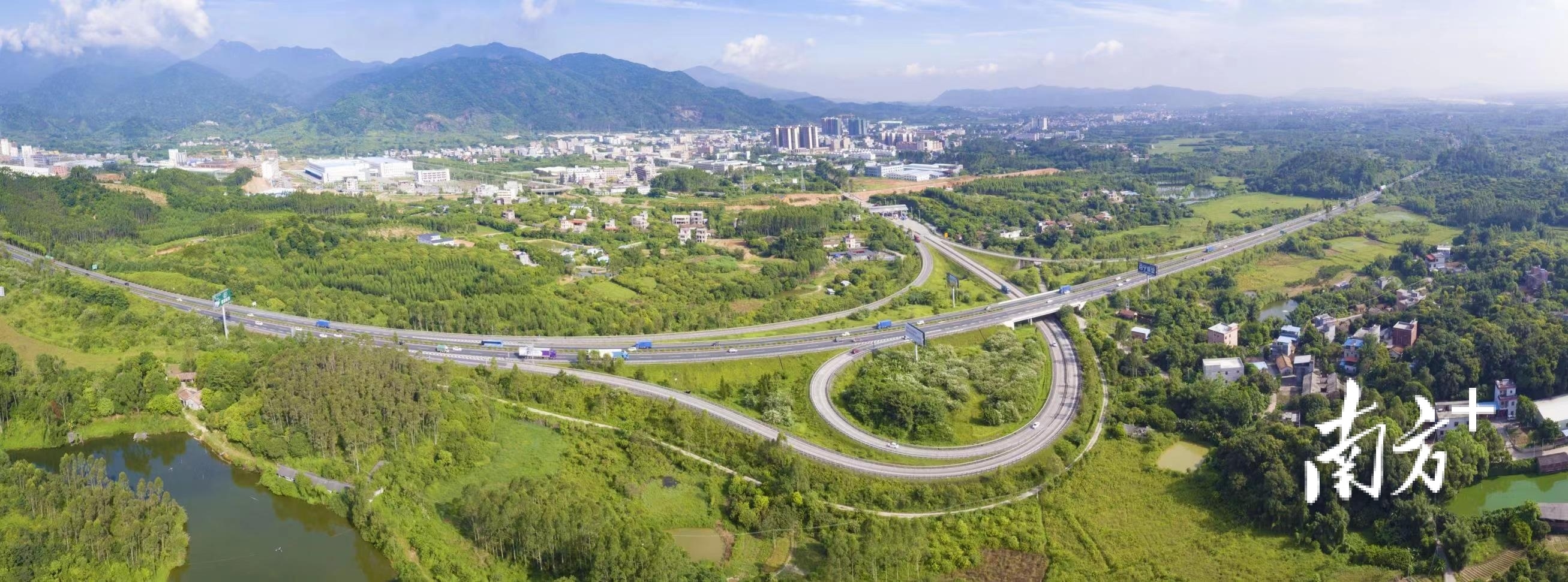 泰美镇交通区位优势明显,长深高速、惠龙高速均在此设有出口。