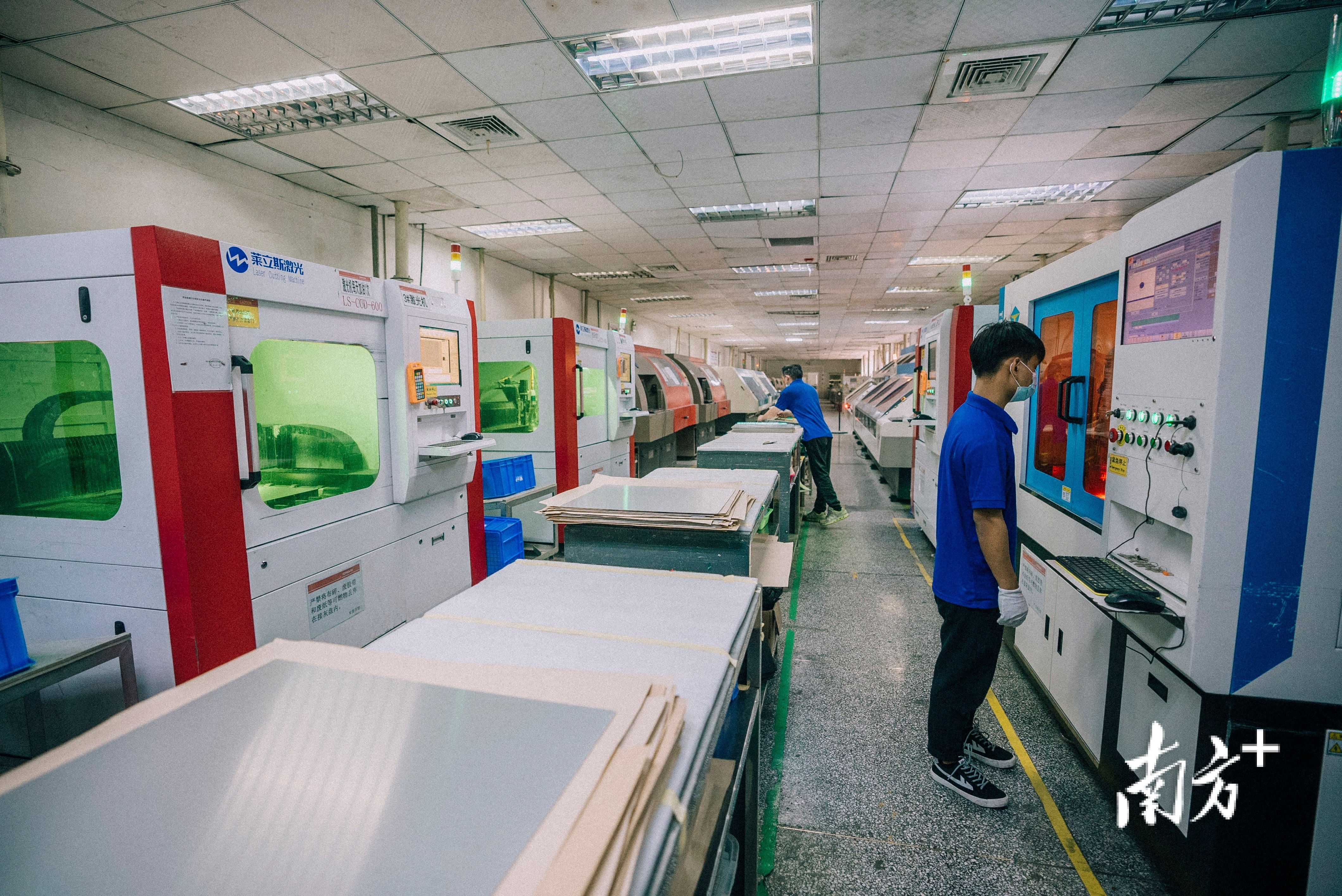 广东恺顺达电气有限公司毗邻金龙大道泰美段,物流运输便利。 广东恺顺达电气有限公司毗邻金龙大道泰美段,物流运输便利。