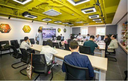 英雄识英雄，广东与舌尖英雄“对上眼神”