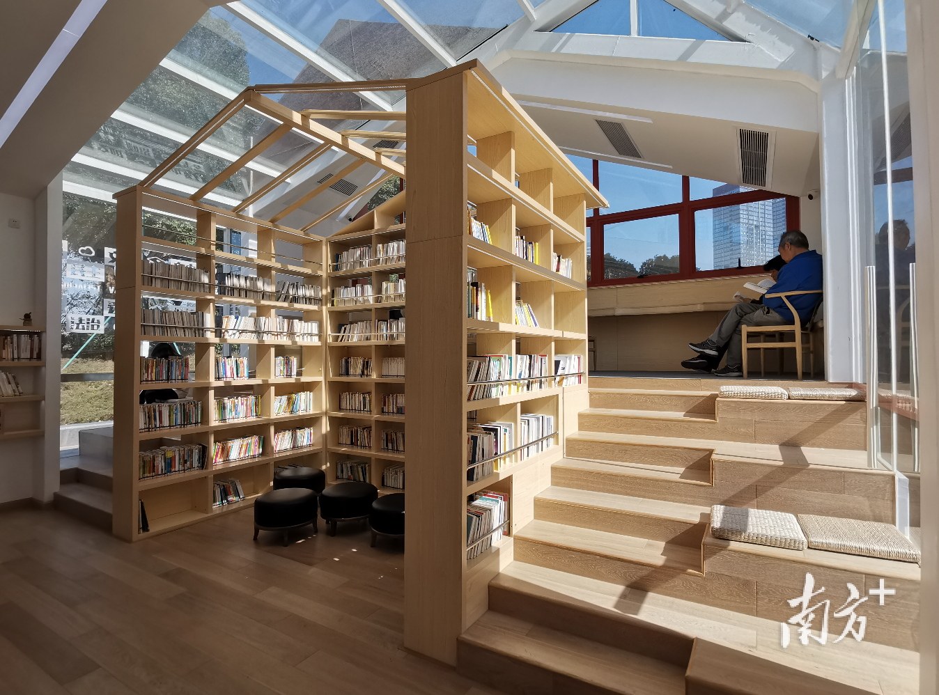 桂城金融城读书驿站。南海区图书馆供图