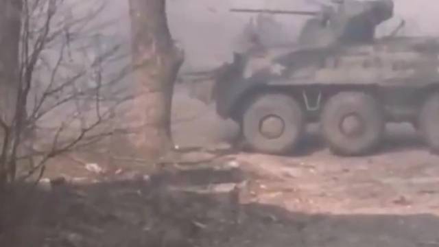 乌方代表称愿无条件谈判后，普京：取消攻打亚速钢铁厂的计划