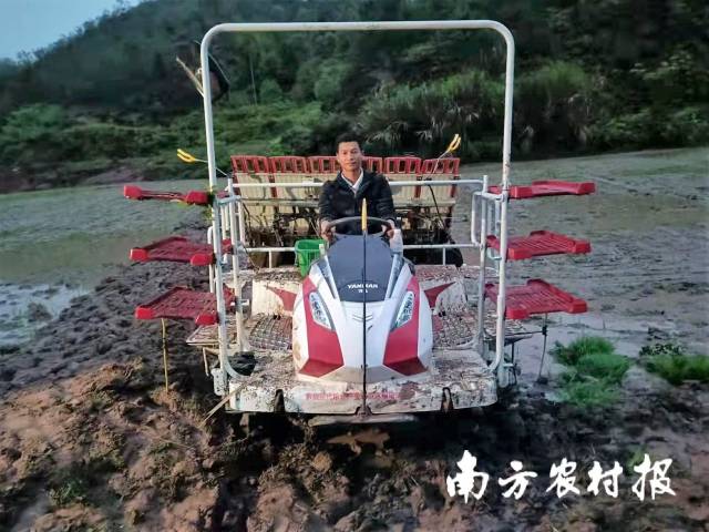 梅州托管青年陈伟宏 