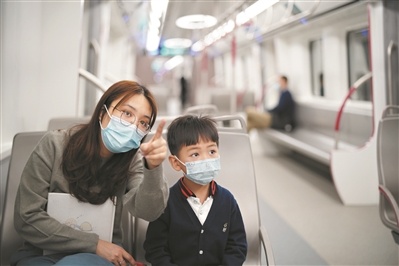 新开通的地铁22号线首通段。