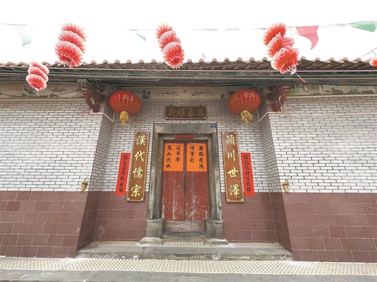 老城区里有不少祖屋宗祠