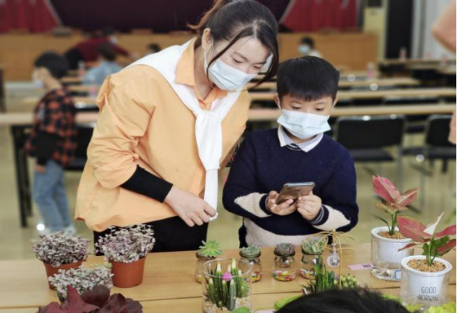 丰富多彩的妇女儿童活动