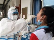 广州多校开设“学校专场”核酸检测绿色通道