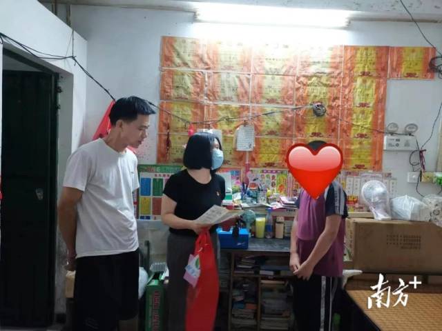 近日,南方+专访桥头镇镇长刘锦棠,分享推动未成年人保护工作的经验。