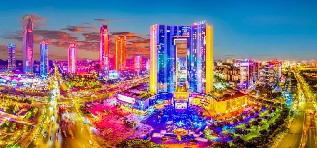 东莞市区夜景.姚泽林 摄