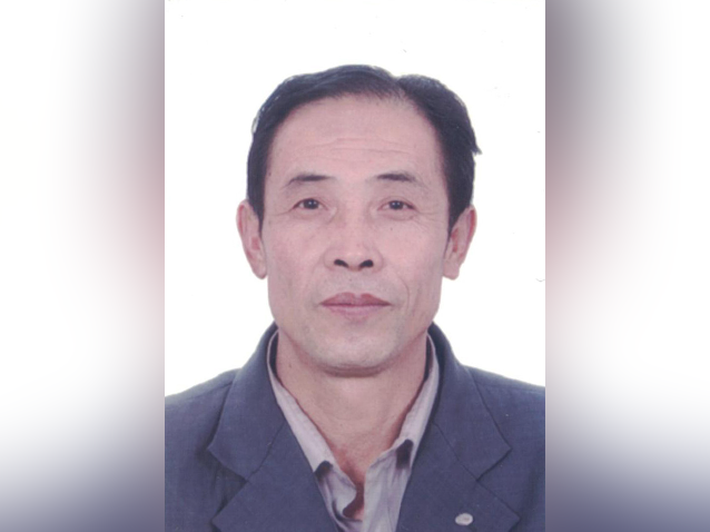 艰苦劳作8年，“诚信老爸”唐亚水为救儿子还债80万