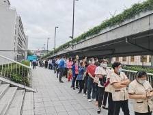 直击|越秀管控区：专业市场员工有序检测核酸，省妇幼保健院正常开放