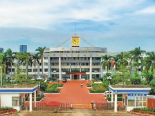 伦教中学：以特色办学实现“变道超车”｜决胜佛山中考