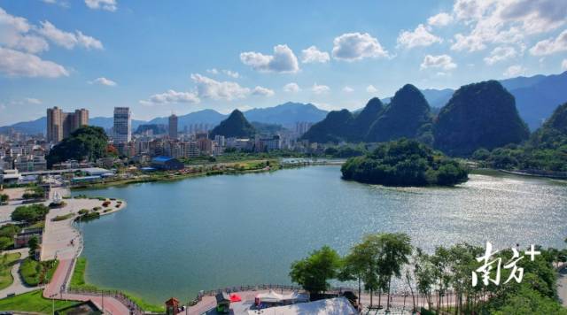 美丽云浮正成为粤北一道亮丽的风景线.刘伟强 摄