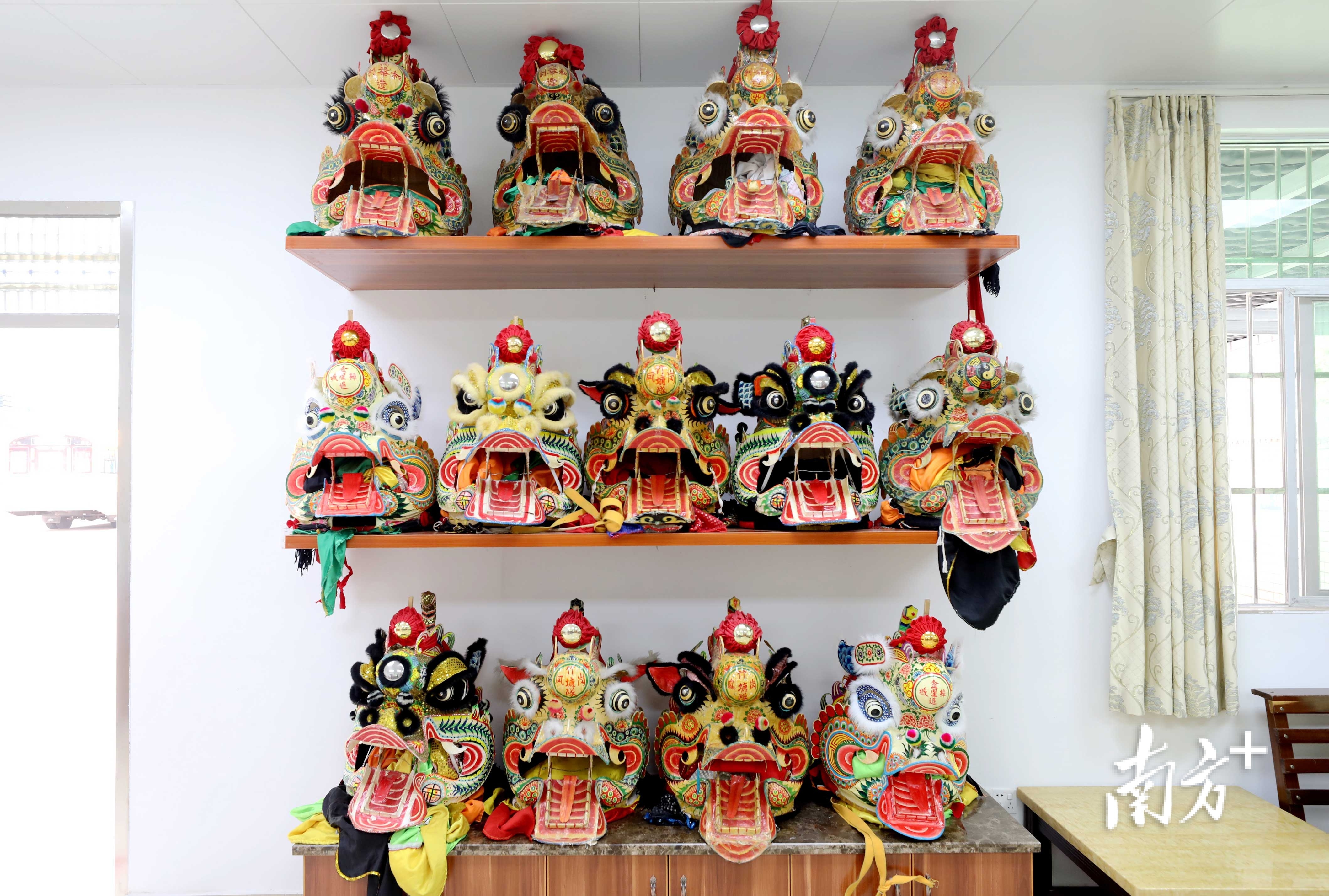 近日,广东省人民政府公布第八批省级非遗代表性项目名录,凤岗镇竹塘村麒麟舞成功入选传统舞蹈类项目。