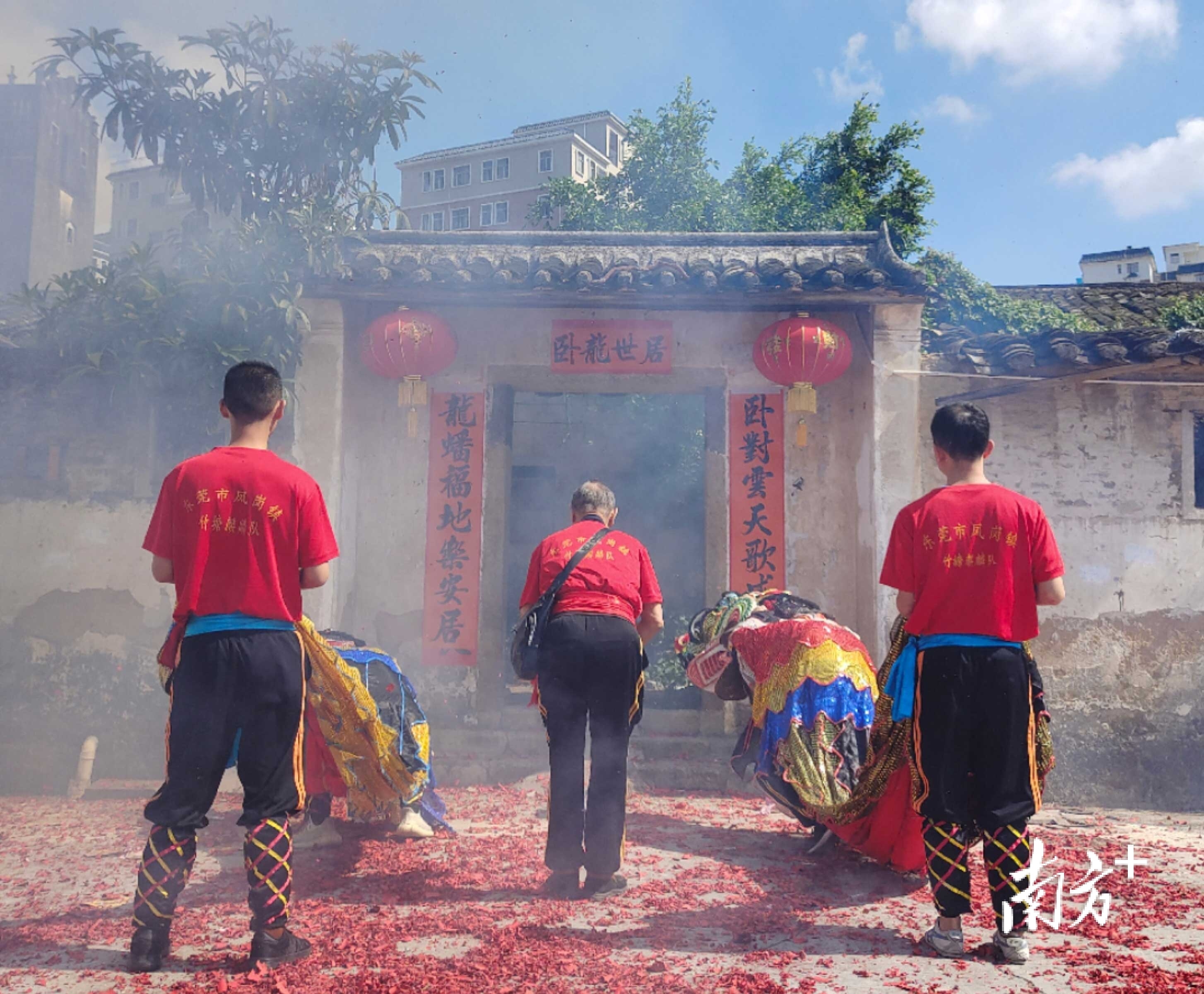 近日,广东省人民政府公布第八批省级非遗代表性项目名录,凤岗镇竹塘村麒麟舞成功入选传统舞蹈类项目。