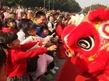 醒狮醒国魂，击鼓振精神，三水新春醒狮贺岁表演精彩绝伦