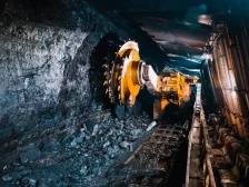 动动鼠标就能挖煤？记者带你沉浸式探秘智能化矿井｜探科技特辑