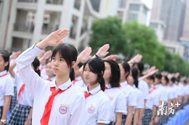 中山教育引导学生树立共产主义理想和中国特色社会主义共同理想。受访者供图。