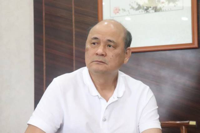 东进农牧董事长何新强