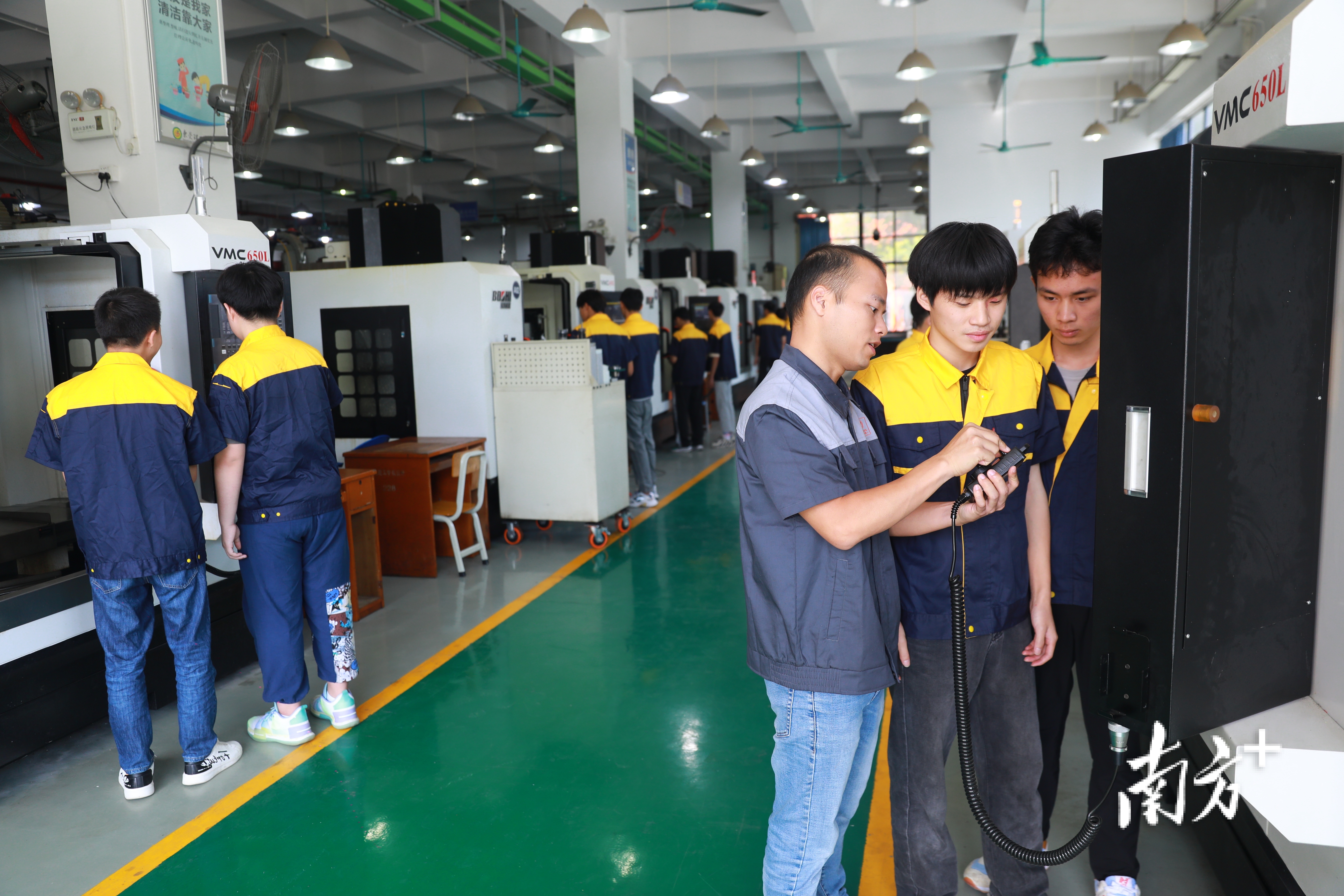 南方+ 孙俊杰 拍摄